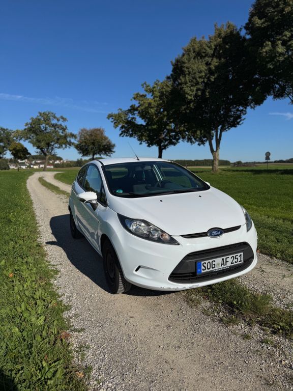 Ford Fiesta 163.000 km 2.500 € Penzing 86929
