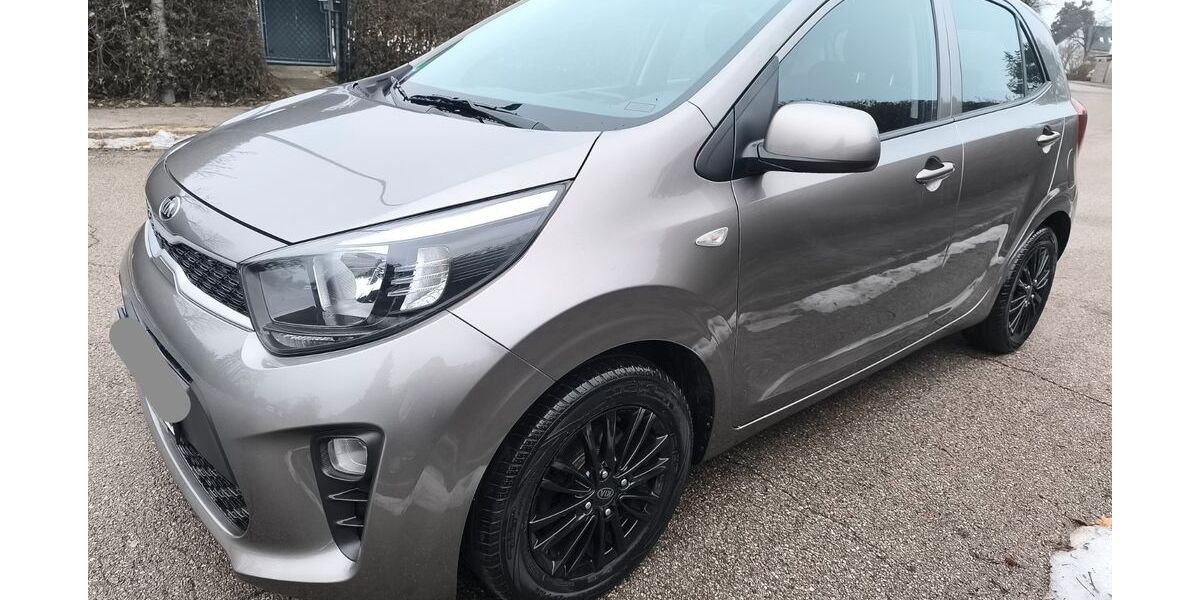 Kia Picanto 57.000 km 8.900 &euro; München 81669