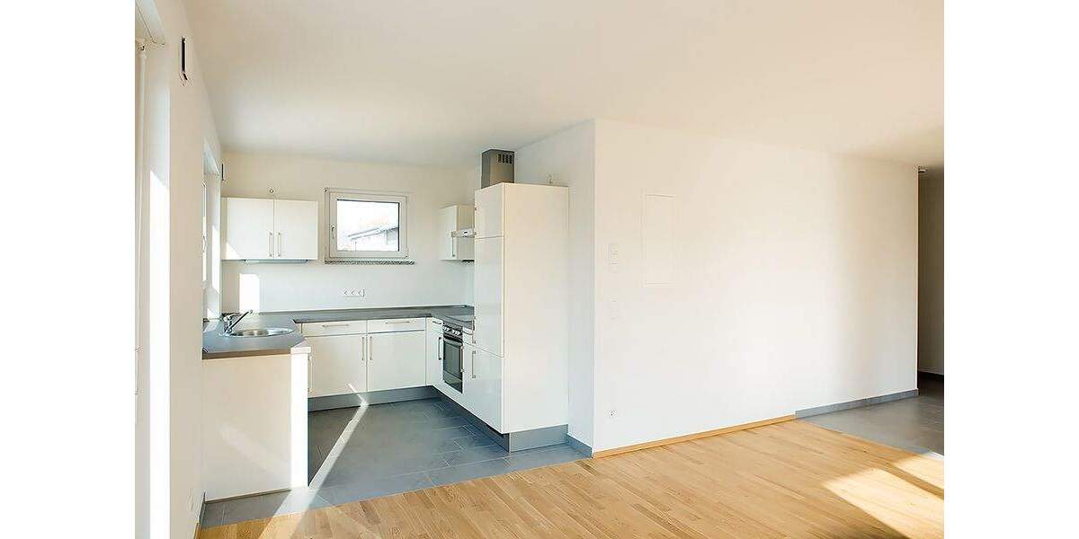 Etagenwohnung Fürth Stadeln - 3 Zimmer, 107 m&sup2;, 1.340&euro; | Angebot:25532458