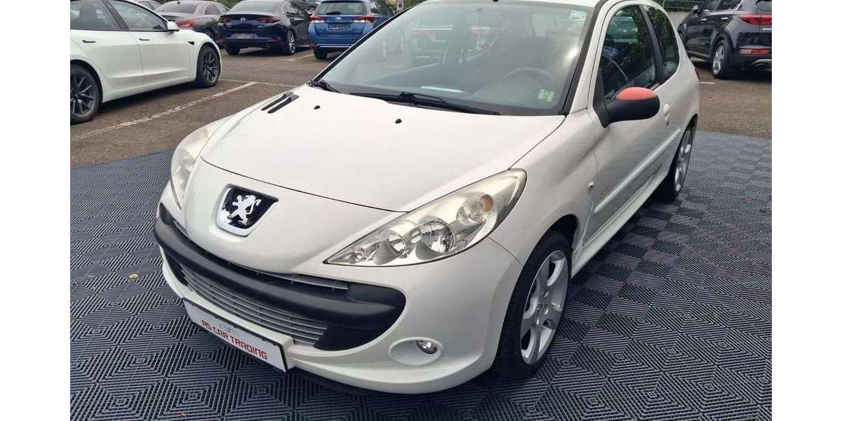 Peugeot 206 119.200 km 2.490 &euro; Altendiez 65624