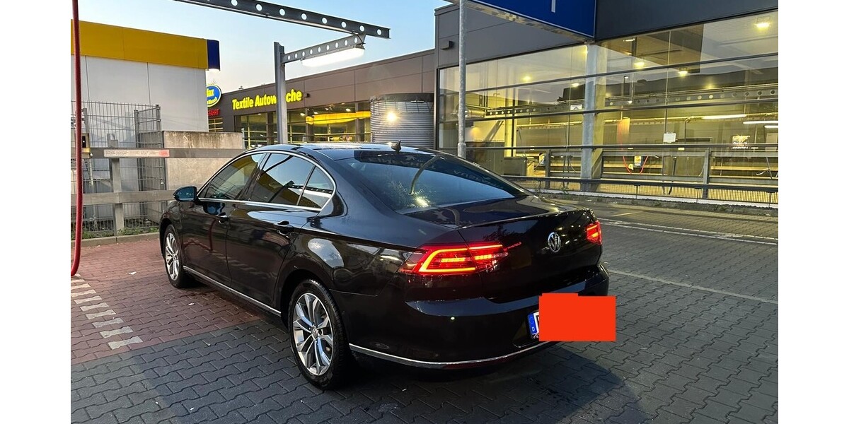 VW Passat 197.000 km 13.000 € Berlin 10178