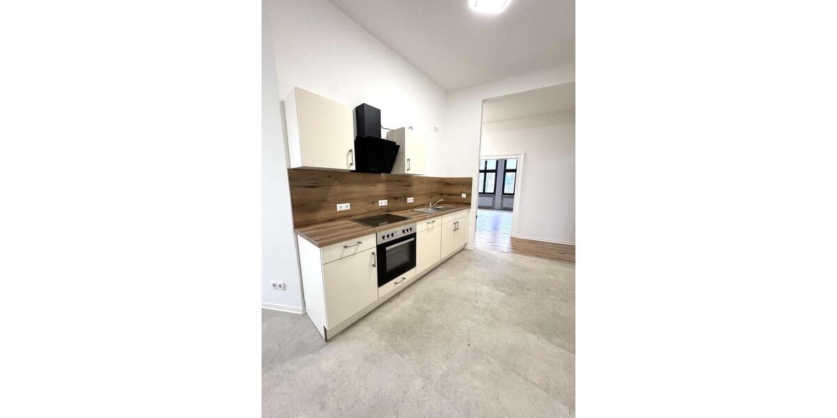 Dachgeschoßwohnung Magdeburg - 4 Zimmer, 134 m&sup2;, 1.229&euro; | Angebot:25510421