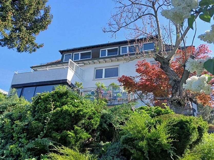 Haus zum Kaufen in Waiblingen 1.450.000 € 338 m² 13 zimmer