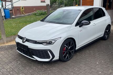 VW Golf 1.750 km 33.500 &euro; Ortenberg 63683