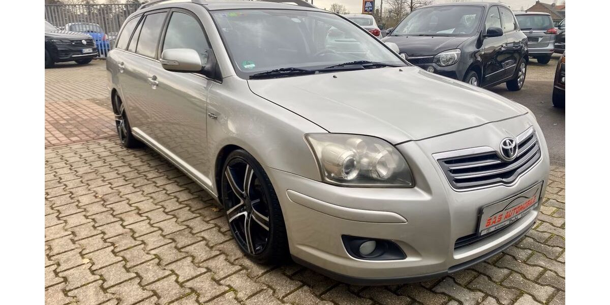Toyota Avensis 193.120 km 3.999 € Moers 47445