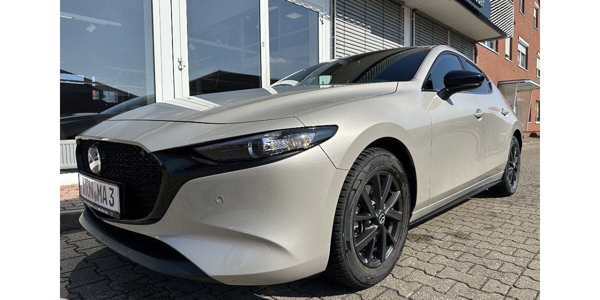 Mazda 3 9.669 km 24.790 &euro; Waren 17192