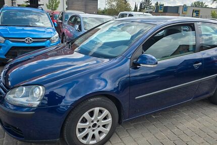 VW Golf 240.000 km 2.100 &euro; Randersacker 97236