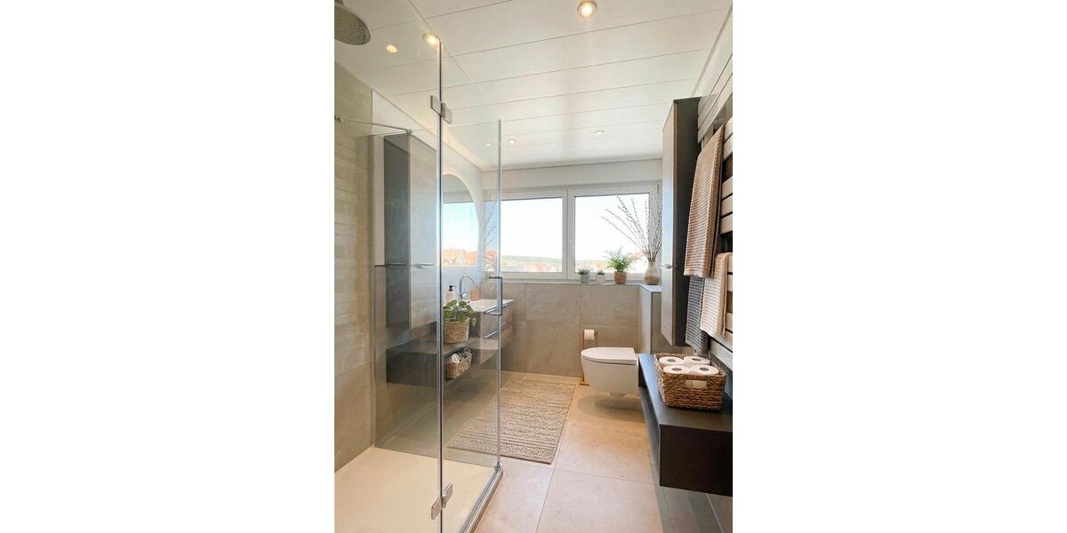 Dachgeschoßwohnung Sennfeld - 4 Zimmer, 88 m&sup2;, 1.100&euro; | Angebot:26385686