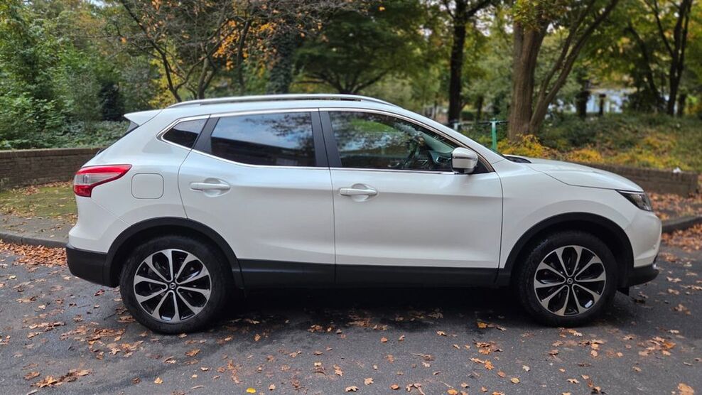 Nissan Qashqai 170.000 km 10.900 € Hamburg 22763