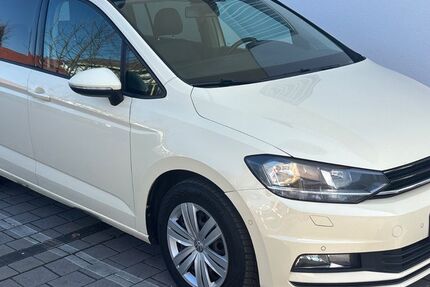 VW Touran 435.000 km 4.700 &euro; Nürnberg 90451