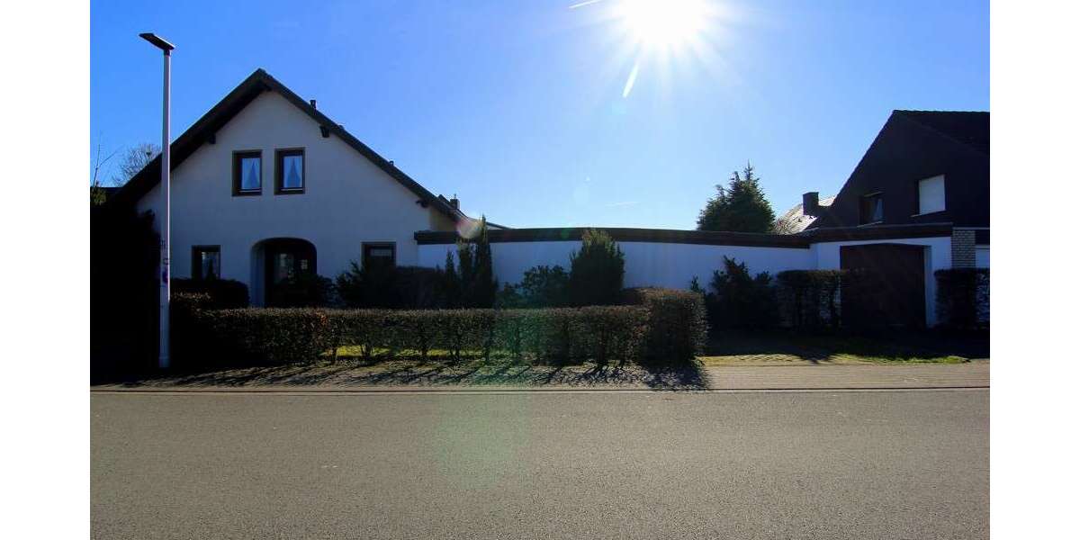 Einfamilienhaus Rheda-Wiedenbrück Wiedenbrück - 4.5 Zimmer, 138 m&sup2;, 445.000&euro; | Angebot:26807189