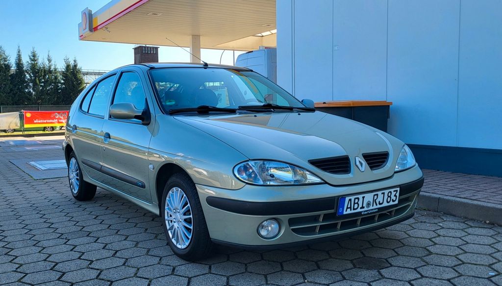 Renault Megane 125.000 km 1.990 &euro; Bitterfeld 06749