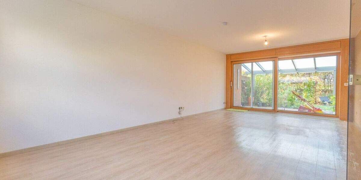 Reihenmittelhaus Menden Mitte - 4 Zimmer, 103 m&sup2;, 255.000&euro; | Angebot:24647526