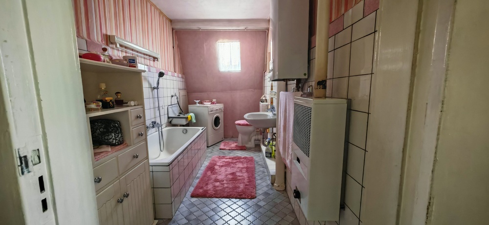 Ein- oder Zweifamilienhaus mit großem Garten 7 zimmer