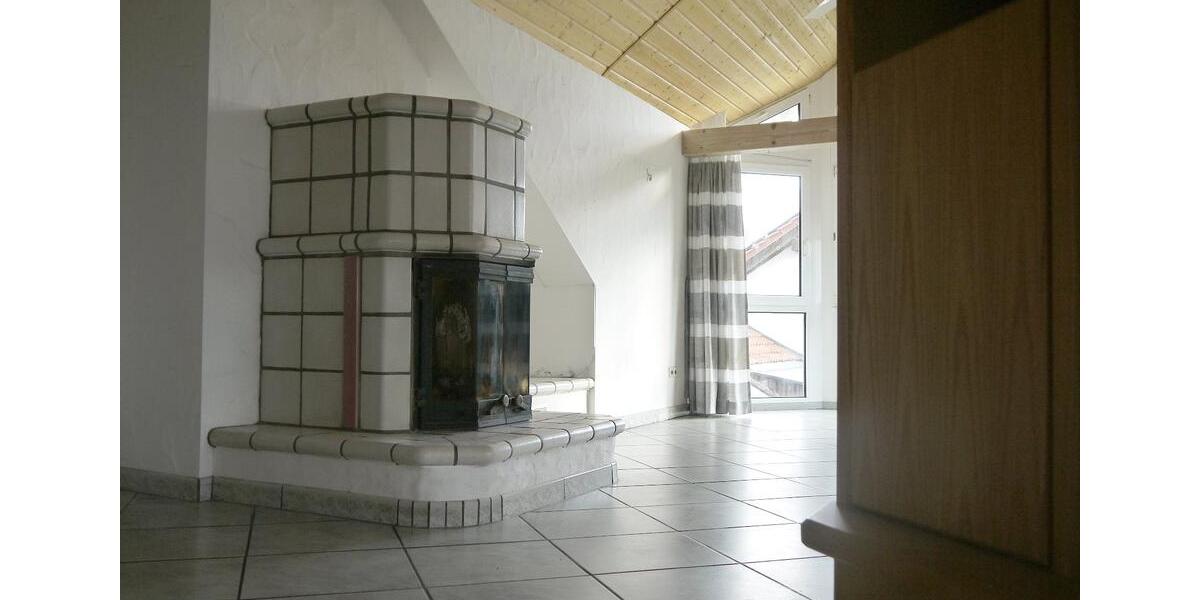 Dachgeschoßwohnung Blaubeuren - 5.5 Zimmer, 140 m&sup2;, 367.000&euro; | Angebot:26121968