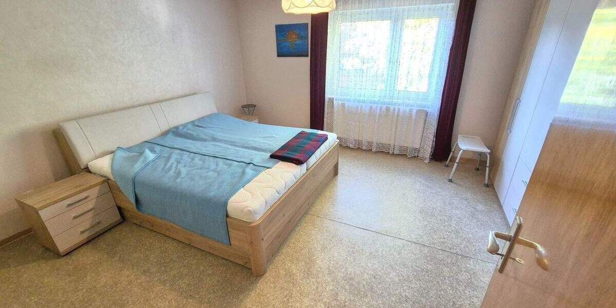 Mehrfamilienhaus, Wohnhaus Burkardroth Wollbach - 6 Zimmer, 159 m&sup2;, 189.000&euro; | Angebot:23941603