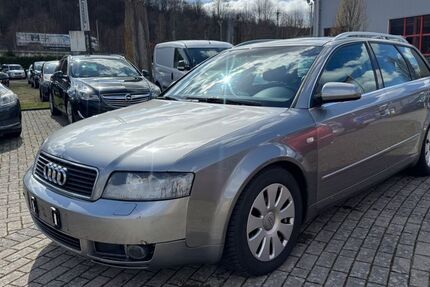 Audi A4 313.000 km 1.590 &euro; Lennestadt (Meggen)…. 57368