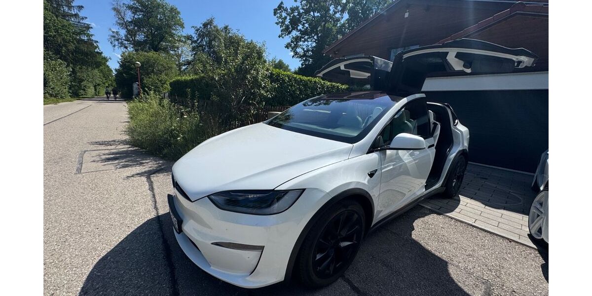 Tesla Model X 154.000 km 63.000 &euro; Oberhaching 82041