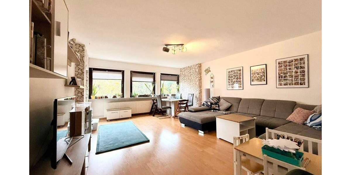 MA-Neckarau - Gepflegte - 3 ZKDBalkon-Wohnung mit Blick ins Grüne 3 zimmer