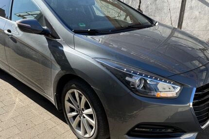 Hyundai i40 30.000 km 14.000 &euro; Weingarten (Pfalz) 67366