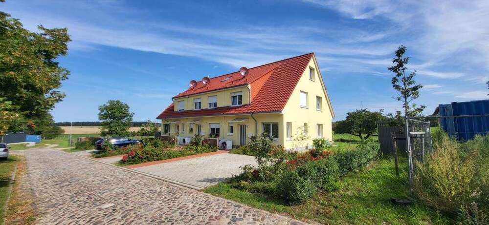 Haus zum Mieten in Gremmelin 1.050 € 109.61 m²