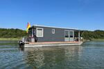 Ein Zuhause, auf dem Wasser oder im Hafen, exklusives Hausboot Neubau 2023 - Ferienhaus Jabel b Waren | Angebot:27142509