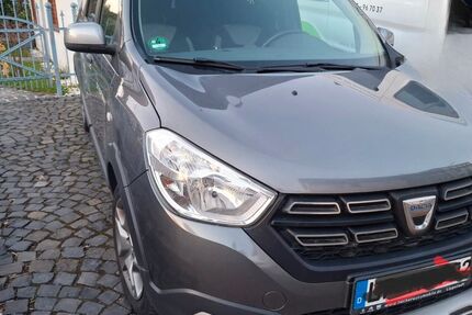 Dacia Lodgy 98.500 km 6.850 &euro; Erwitte 59597