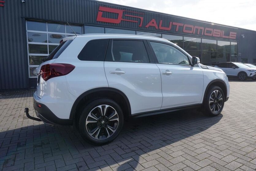 Suzuki Vitara 61.980 km 18.990 € Plettenberg 58840