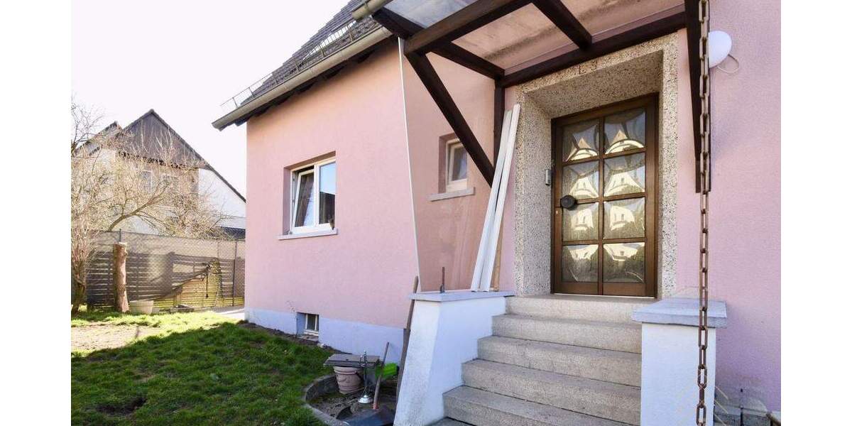 Modernes Zweifamilienhaus in ruhiger Lage von Kaiserslautern 6 zimmer