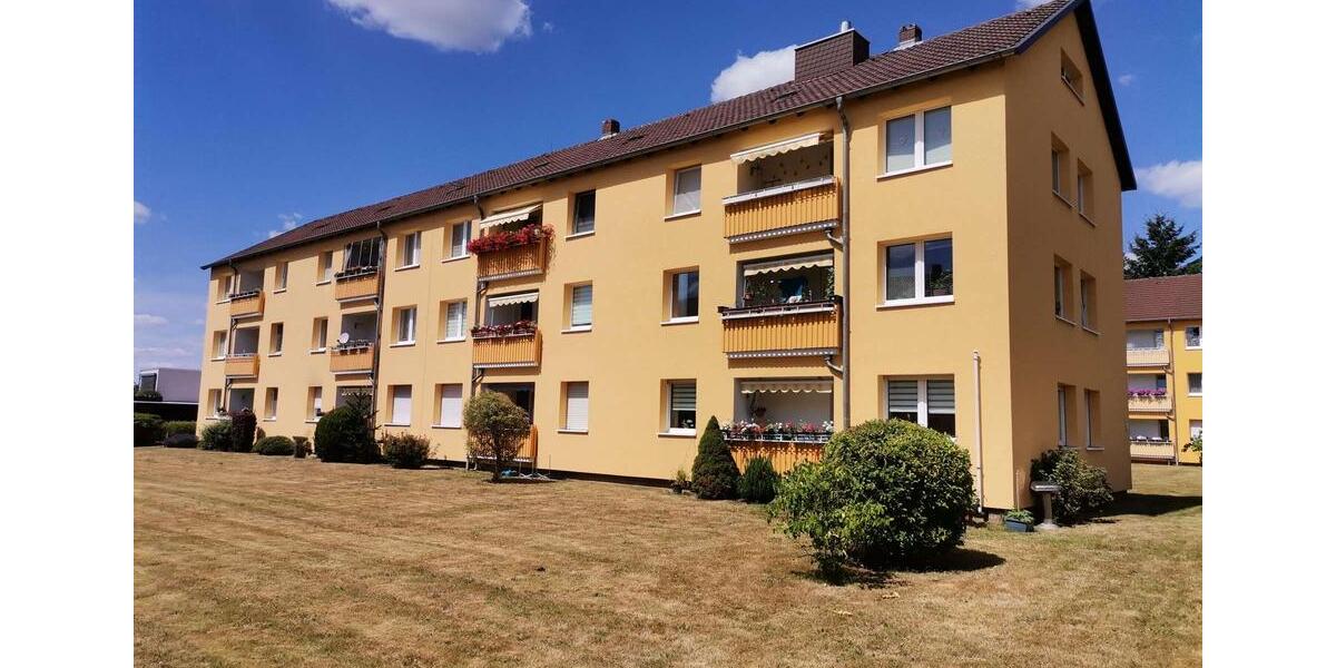 Marienburger Straße 9 - geräumige 3 ZKB im 2. OG 3 zimmer