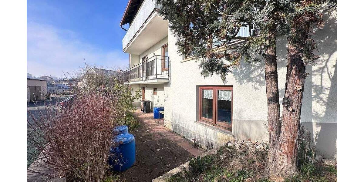 Mehrfamilienhaus, Wohnhaus Ippesheim Herrnberchtheim - 8 Zimmer, 189 m&sup2;, 285.000&euro; | Angebot:25772226