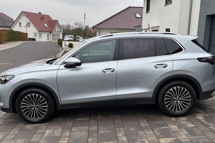 VW Tiguan 14.500 km 39.700 &euro; Baunatal 34225