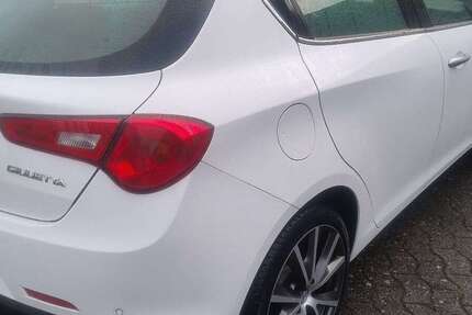 Alfa Romeo Giulietta 134.685 km 10.995 &euro; Achim 28832