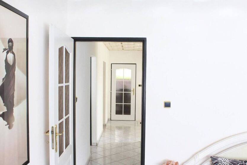 Zweigenerationshaus & Gewerbehalle | 1.920 m² Grundstück | 1.440?€umbauter m²