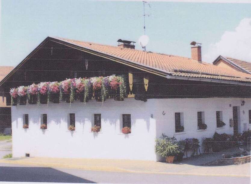 Haus zum Kaufen in Freyung 355.000 € 260.86 m²