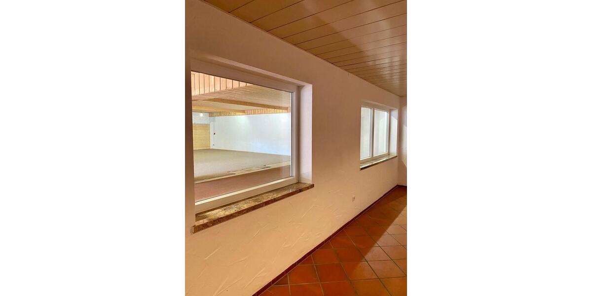 Gewerbeobjekt Kösching - 1.800&euro; | Angebot:24774109