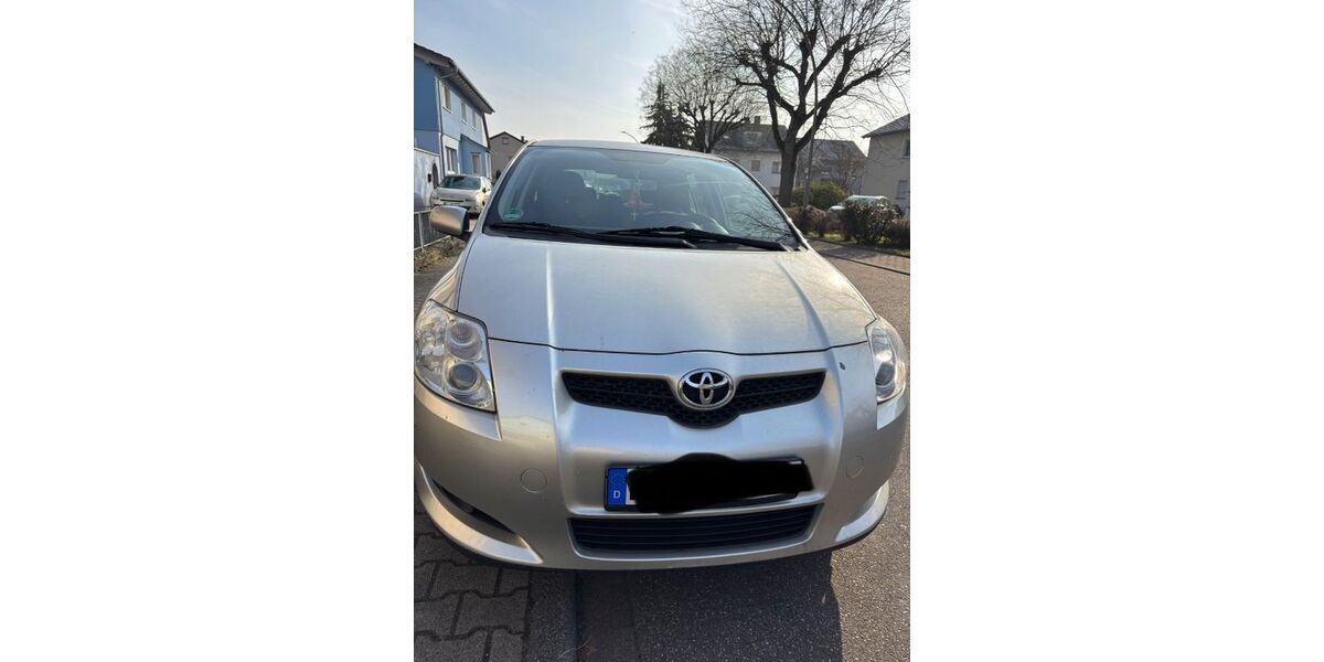Toyota Auris 138.000 km 6.000 &euro; Linkenheim-Hochstetten 76351