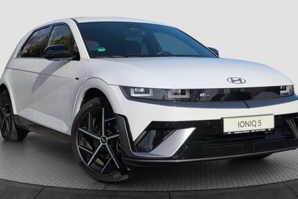 Hyundai IONIQ 5 9.900 km 43.995 € Berlin 12683