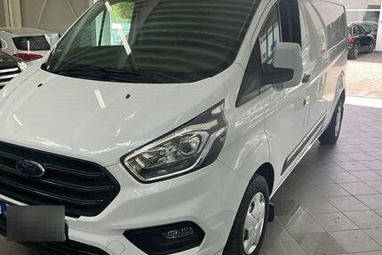 Ford Transit Custom 93.000 km 15.750 &euro; Bebra 36179