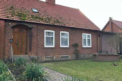 Haus zum Kaufen in Goldberg 61.000 € 113 m² 6 zimmer