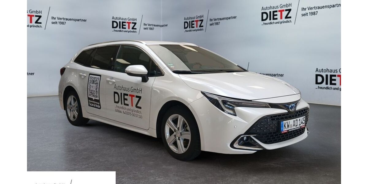 Toyota Corolla 19.987 km 28.990 &euro; Wildau 15745