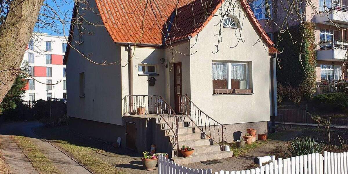 Einfamilienhaus mit Garage - nur wenige Gehminuten zum Tollensesee und ins Stadtzentrum - Einfamilienhaus Neubrandenburg Südstadt | Angebot:26084268
