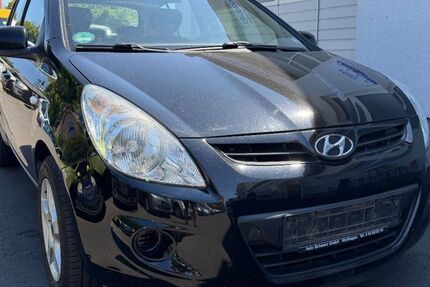 Hyundai i20 311.000 km 1.299 &euro; Niestetal 34266
