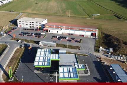 Geschäfts-Zentrum Schlierfer Heide, Sengenthal - Schlierfer Holz zimmer