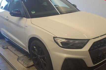 Audi A1 25.900 km 25.440 € Wackersdorf 92442