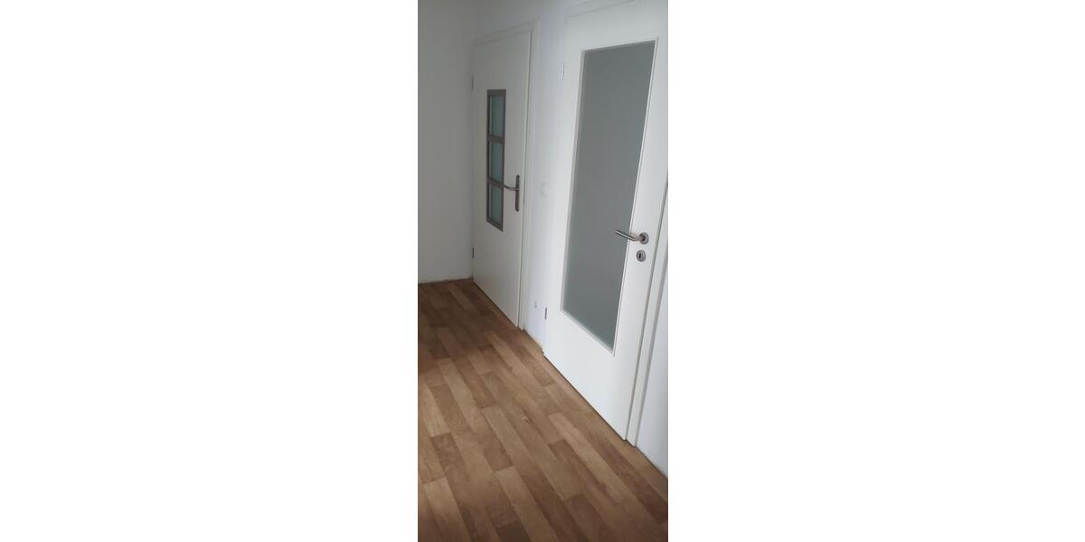 Erdgeschoßwohnung Werdau - 2 Zimmer, 59 m&sup2;, 353&euro; | Angebot:26006932