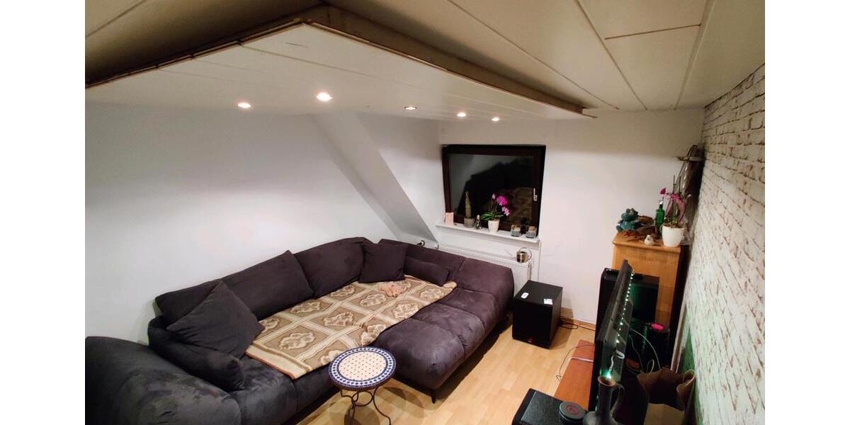 Einliegerwohnung im Dachgeschoss in Gummersbach zu vermieten! 2 zimmer