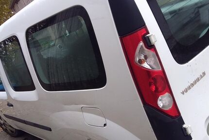 Renault Kangoo E-TECH 104.713 km 3.999 &euro; Buttenwiesen 86647