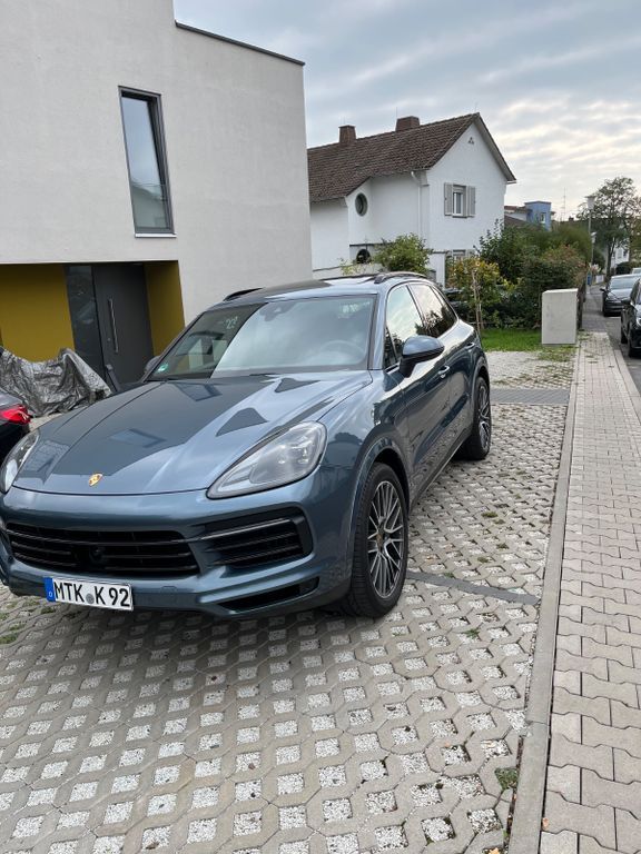 Porsche Cayenne 91.000 km 49.900 € Hofheim 65719