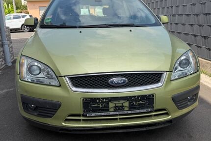 Ford Focus 57.000 km 2.499 &euro; Edenkoben 67480